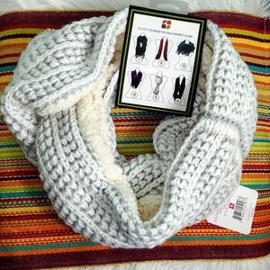 NWT Dearfoam infinity scarf soft warm cozy